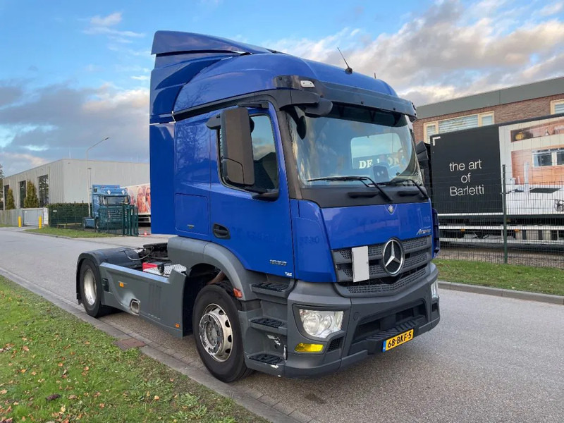 Mercedes-Benz Actros 1833 ! 2018 - Vlačilec: slika 2 Mercedes-Benz Actros 1833 ! 2018 - Vlačilec: slika 2