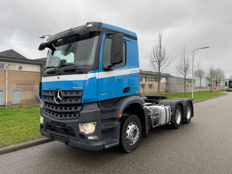 Mercedes-Benz Arocs 2651 6X4 2020 ONLY 250.000 km - Vlačilec: slika 1 Mercedes-Benz Arocs 2651 6X4 2020 ONLY 250.000 km - Vlačilec: slika 1