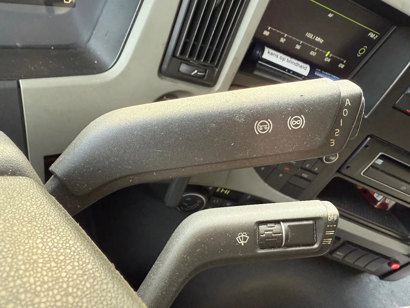 Tovornjak zabojnik Volvo FM 330 2017: slika 17