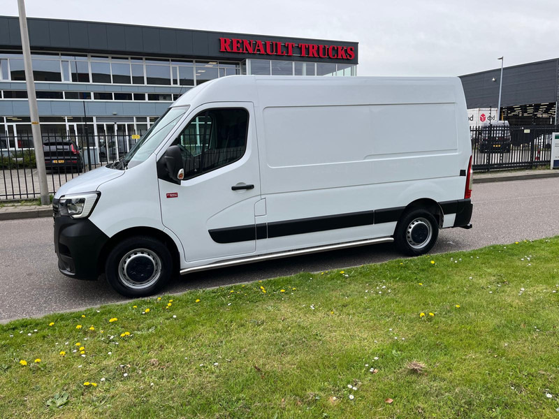 Renault Master 180.35 Red Edition L2 H2, 180pk, Airco, Nav, Camera - Furgon: slika 2 Renault Master 180.35 Red Edition L2 H2, 180pk, Airco, Nav, Camera - Furgon: slika 2