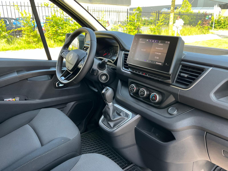 Mali kombi Renault Trafic Red 2.0 CDI, L1 H1, 150 PK, Euro 6, Airco, cruise, nav, camera,: slika 17
