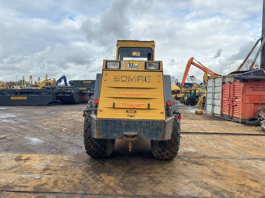 Bomag BW 213 D  - Kompaktor: slika 4 Bomag BW 213 D  - Kompaktor: slika 4