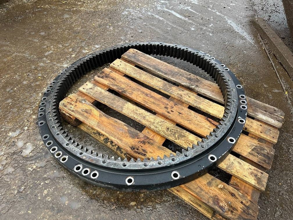 CAT 323 slew ring - Os in deli za Gradbeni stroj: slika 1 CAT 323 slew ring - Os in deli za Gradbeni stroj: slika 1