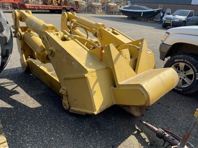 CAT D 8 R Ripper CAT D 8 R Ripper - Rahljač za Gradbeni stroj: slika 3 CAT D 8 R Ripper CAT D 8 R Ripper - Rahljač za Gradbeni stroj: slika 3