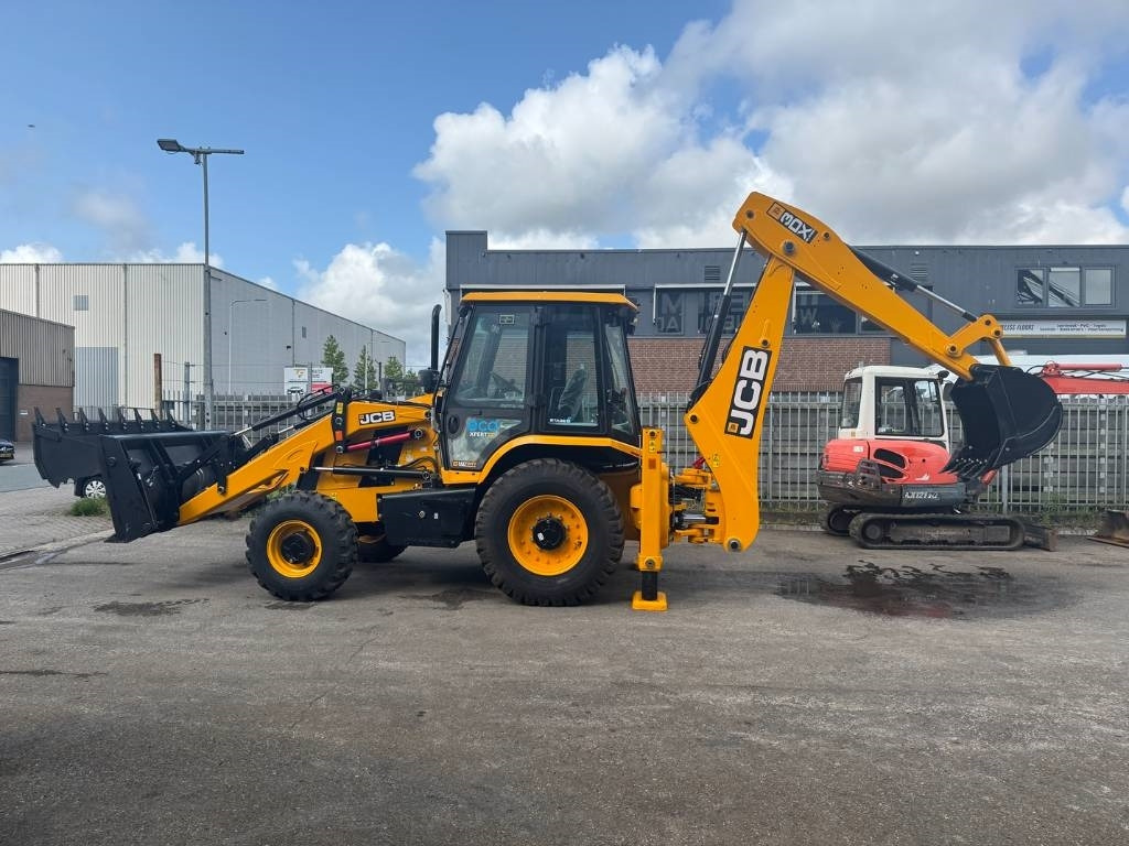 JCB 3dx 6 in 1 bucket ( UNUSED ) - Bager nakladalec: slika 1 JCB 3dx 6 in 1 bucket ( UNUSED ) - Bager nakladalec: slika 1