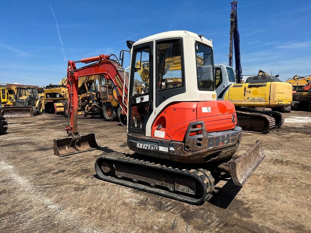 Kubota KX 121-3 - Mini bager: slika 2 Kubota KX 121-3 - Mini bager: slika 2