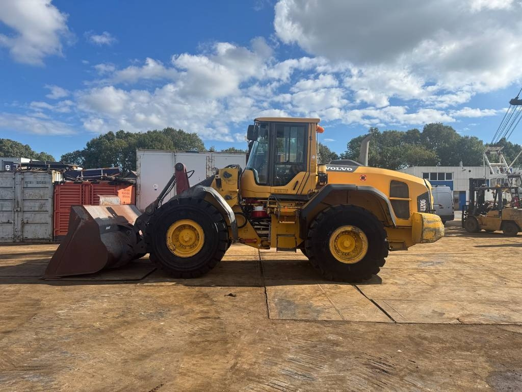 Volvo L 120 G - Kolesni nakladalec: slika 1 Volvo L 120 G - Kolesni nakladalec: slika 1