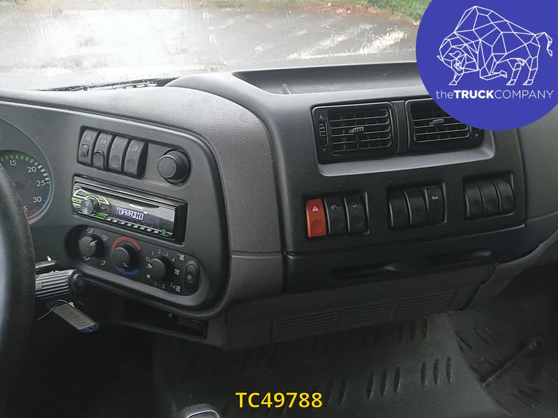 DAF LF 55 250 - Tovornjak zabojnik: slika 4 DAF LF 55 250 - Tovornjak zabojnik: slika 4