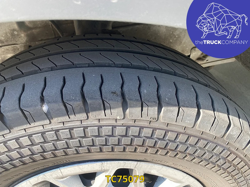 Ford Transit 2.2 TDCI L2 H2 AIRCO - Furgon: slika 4 Ford Transit 2.2 TDCI L2 H2 AIRCO - Furgon: slika 4