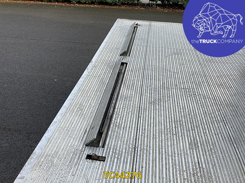 Iveco EuroCargo 100 E15 - Tovornjak zabojnik: slika 2 Iveco EuroCargo 100 E15 - Tovornjak zabojnik: slika 2