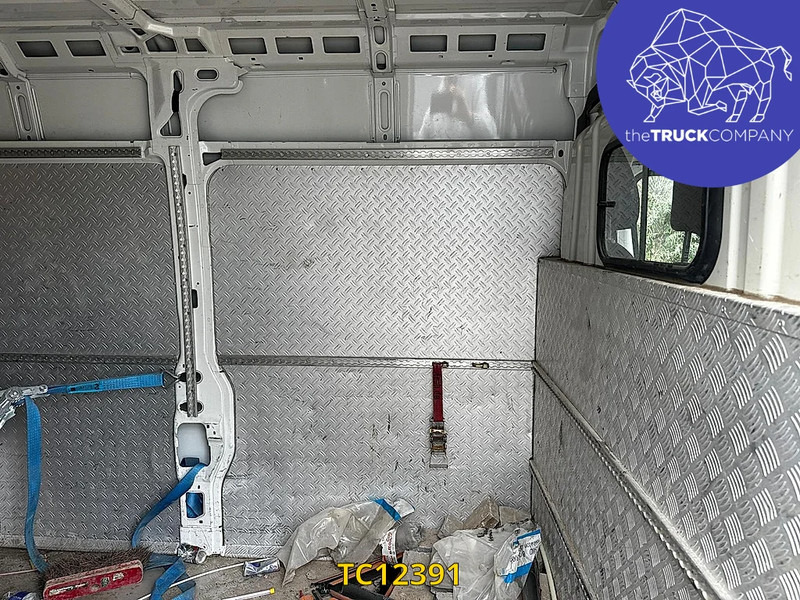 Peugeot Boxer L3H2 - Furgon: slika 4 Peugeot Boxer L3H2 - Furgon: slika 4