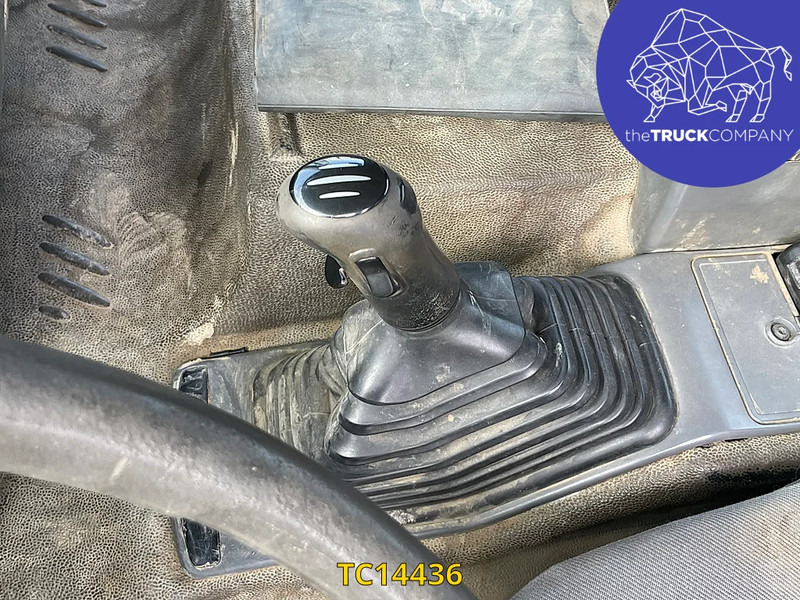 Renault Kerax 370 - Kontejnerski tovornjak/ Tovornjak z zamenljivim tovoriščem: slika 4 Renault Kerax 370 - Kontejnerski tovornjak/ Tovornjak z zamenljivim tovoriščem: slika 4