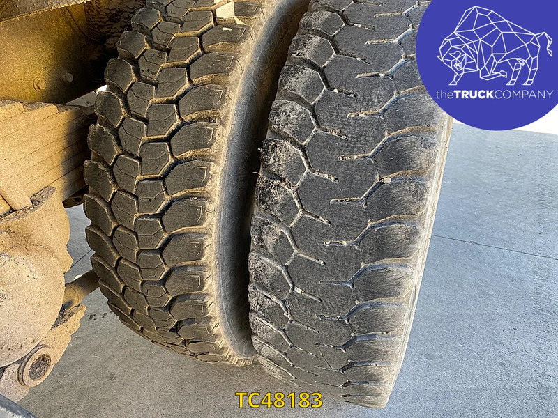 Renault Kerax 420 - Kontejnerski tovornjak/ Tovornjak z zamenljivim tovoriščem: slika 2 Renault Kerax 420 - Kontejnerski tovornjak/ Tovornjak z zamenljivim tovoriščem: slika 2