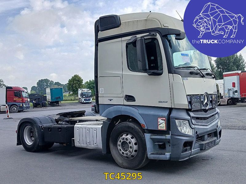 Vlačilec Mercedes-Benz Actros 1843: slika 6