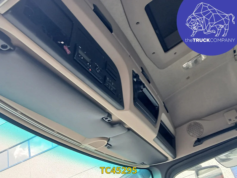 Vlačilec Mercedes-Benz Actros 1843: slika 9