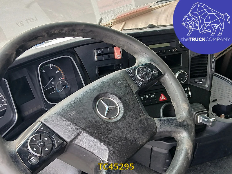 Vlačilec Mercedes-Benz Actros 1843: slika 10
