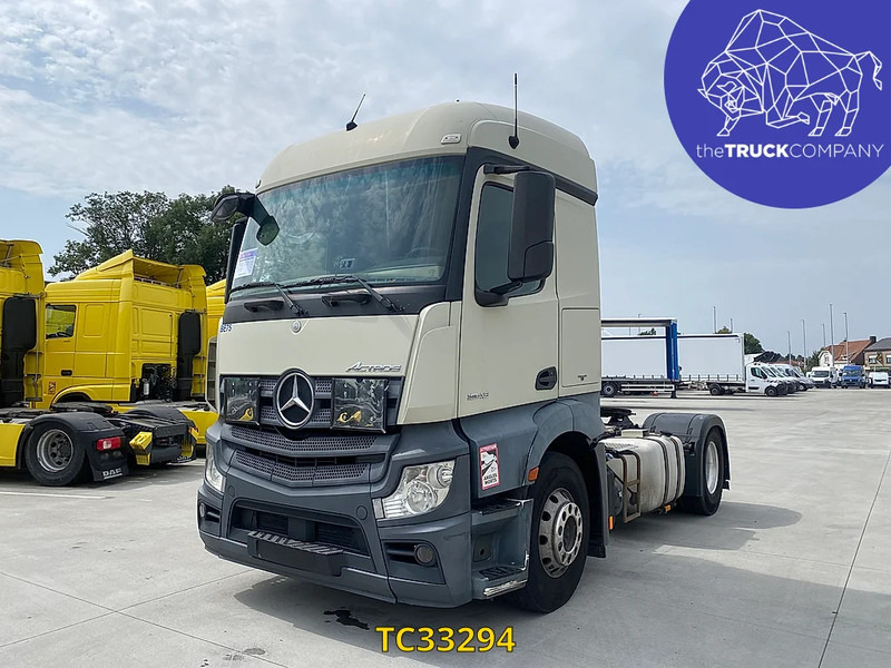 Vlačilec Mercedes-Benz Actros 1843: slika 1