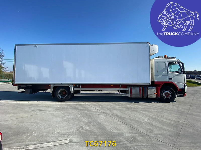 Volvo FM 330 - Tovornjak hladilnik: slika 2 Volvo FM 330 - Tovornjak hladilnik: slika 2