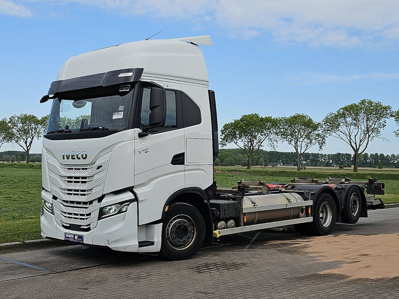 Iveco S-WAY AS260S46 LNG INT. STEERAXLE - Kontejnerski tovornjak/ Tovornjak z zamenljivim tovoriščem: slika 2 Iveco S-WAY AS260S46 LNG INT. STEERAXLE - Kontejnerski tovornjak/ Tovornjak z zamenljivim tovoriščem: slika 2