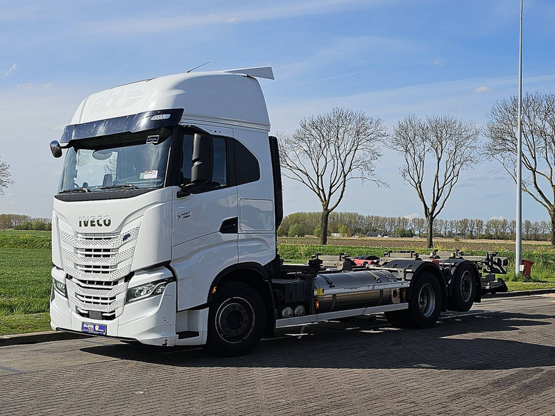Iveco S-WAY AS260S46 LNG INT. STEERAXLE - Kontejnerski tovornjak/ Tovornjak z zamenljivim tovoriščem: slika 2 Iveco S-WAY AS260S46 LNG INT. STEERAXLE - Kontejnerski tovornjak/ Tovornjak z zamenljivim tovoriščem: slika 2