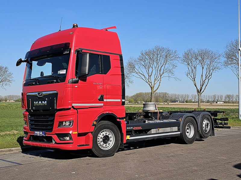 MAN 26.470 TGX GX 6X2-4 STEER AXLE - Kontejnerski tovornjak/ Tovornjak z zamenljivim tovoriščem: slika 2 MAN 26.470 TGX GX 6X2-4 STEER AXLE - Kontejnerski tovornjak/ Tovornjak z zamenljivim tovoriščem: slika 2