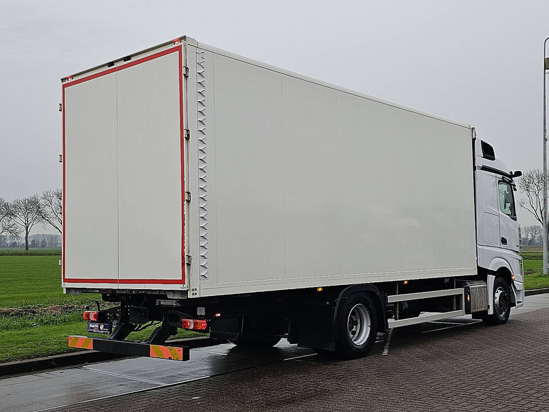 Mercedes-Benz ACTROS 1833 DRIVING SCHOOL 65TKM - Tovornjak zabojnik: slika 3 Mercedes-Benz ACTROS 1833 DRIVING SCHOOL 65TKM - Tovornjak zabojnik: slika 3