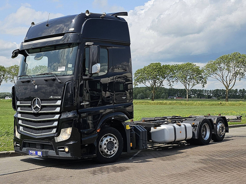 Mercedes-Benz ACTROS 2540 GIGASPACE 6X2 - Kontejnerski tovornjak/ Tovornjak z zamenljivim tovoriščem: slika 2 Mercedes-Benz ACTROS 2540 GIGASPACE 6X2 - Kontejnerski tovornjak/ Tovornjak z zamenljivim tovoriščem: slika 2