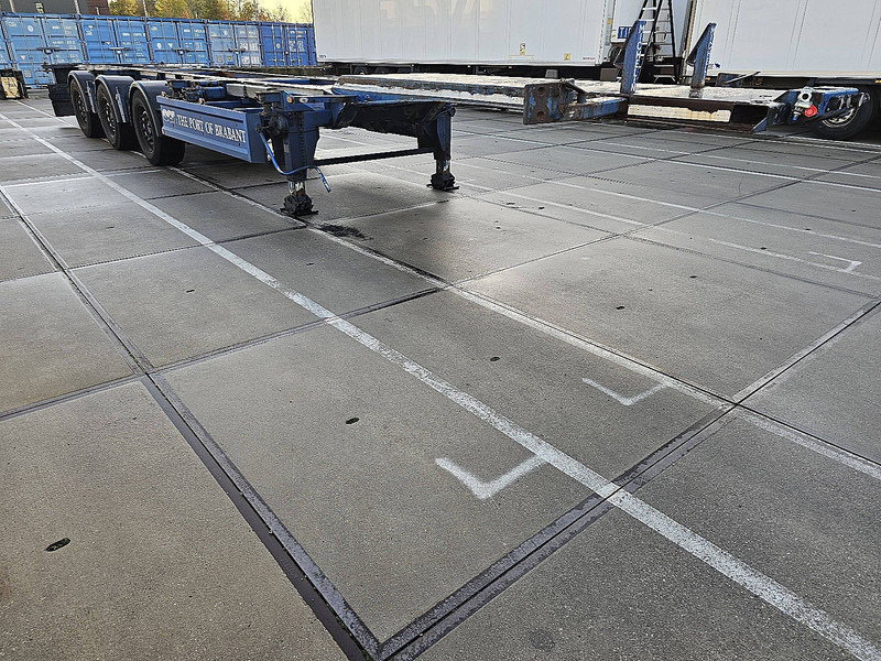 Renders ROC 16.27CC - Kontejnerska polprikolica/ Polprikolica z zamenljivim tovoriščem: slika 3 Renders ROC 16.27CC - Kontejnerska polprikolica/ Polprikolica z zamenljivim tovoriščem: slika 3