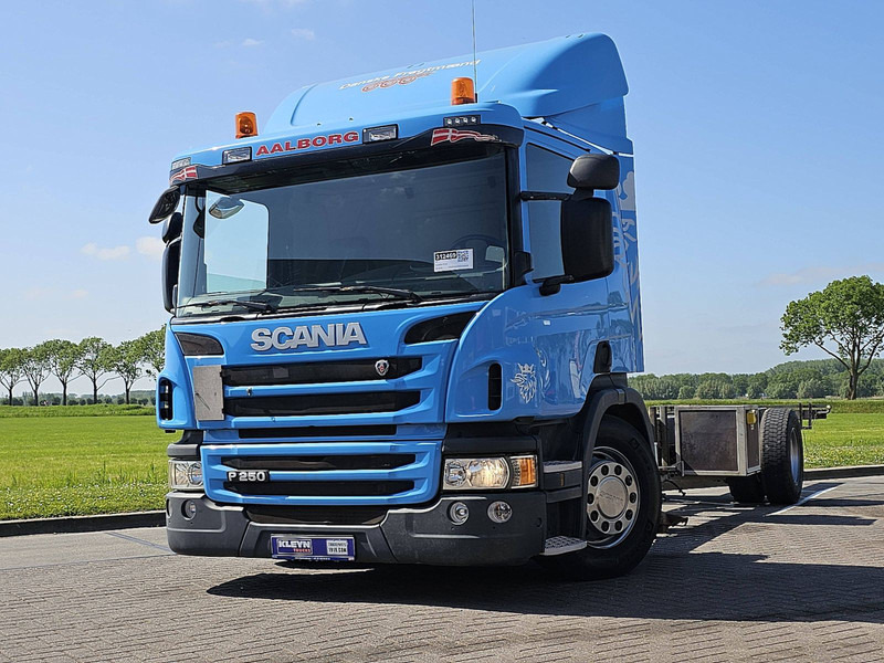 Scania P250 310TKM AIRCO WB560 - Tovornjak-šasija: slika 1 Scania P250 310TKM AIRCO WB560 - Tovornjak-šasija: slika 1