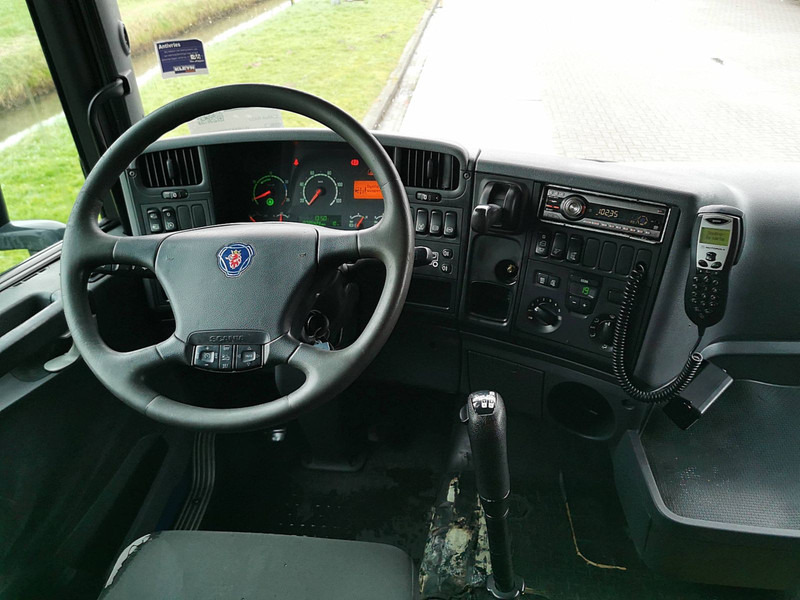 Interior photo 1: Tovornjak s ponjavo Scania R420 MANUAL RETARDER