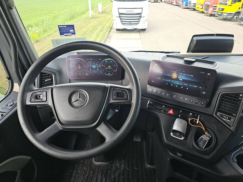 Vlačilec Mercedes-Benz ACTROS 1848 LS STR.SP. RET. 2X TANK: slika 8