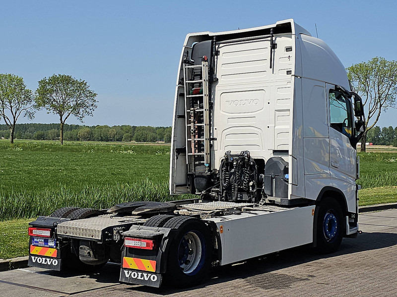 Volvo FH 500 XL 2X TANK SKIRTS - Vlačilec: slika 3 Volvo FH 500 XL 2X TANK SKIRTS - Vlačilec: slika 3