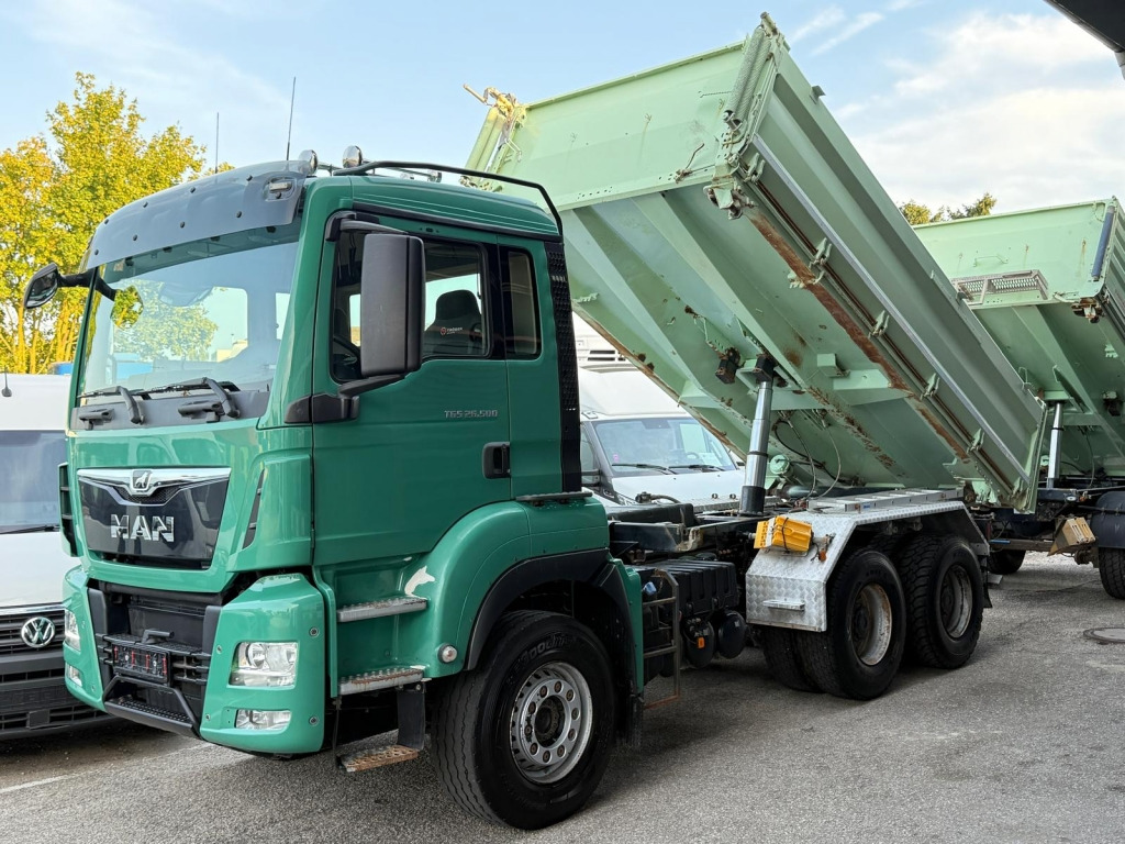 MAN TGS 26.500 6x4 12m³ Kipper Retarder NAVI 1.Hand - Tovornjak prekucnik: slika 1 MAN TGS 26.500 6x4 12m³ Kipper Retarder NAVI 1.Hand - Tovornjak prekucnik: slika 1