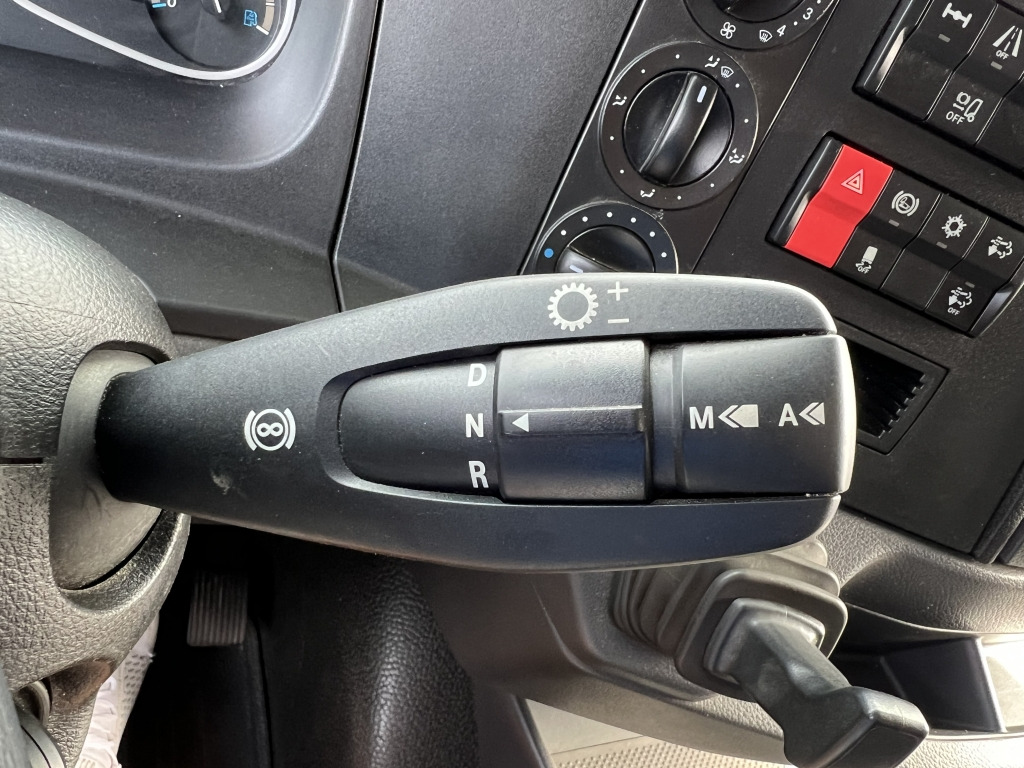 Mercedes-Benz Atego 1530 Euro6 Klima 6m Koffer AHK Orig.177tkm - Tovornjak zabojnik: slika 3 Mercedes-Benz Atego 1530 Euro6 Klima 6m Koffer AHK Orig.177tkm - Tovornjak zabojnik: slika 3