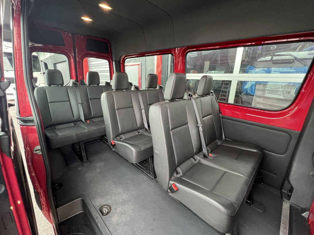 Mercedes-Benz Sprinter 314 CDI Tourer Klima +Fond 9-Sitze MBUX - Potniški kombi: slika 4 Mercedes-Benz Sprinter 314 CDI Tourer Klima +Fond 9-Sitze MBUX - Potniški kombi: slika 4