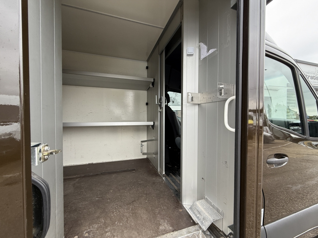 Mercedes-Benz Sprinter 315 CDI Klima Kamera UPS-Integralkoffer - Dostavno vozilo z zabojnikom: slika 5 Mercedes-Benz Sprinter 315 CDI Klima Kamera UPS-Integralkoffer - Dostavno vozilo z zabojnikom: slika 5