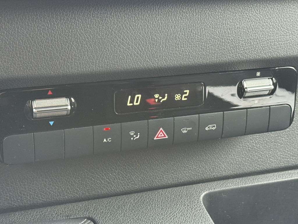 Mercedes-Benz Sprinter 315 CDI Klima Kamera UPS-Integralkoffer - Dostavno vozilo z zabojnikom: slika 2 Mercedes-Benz Sprinter 315 CDI Klima Kamera UPS-Integralkoffer - Dostavno vozilo z zabojnikom: slika 2