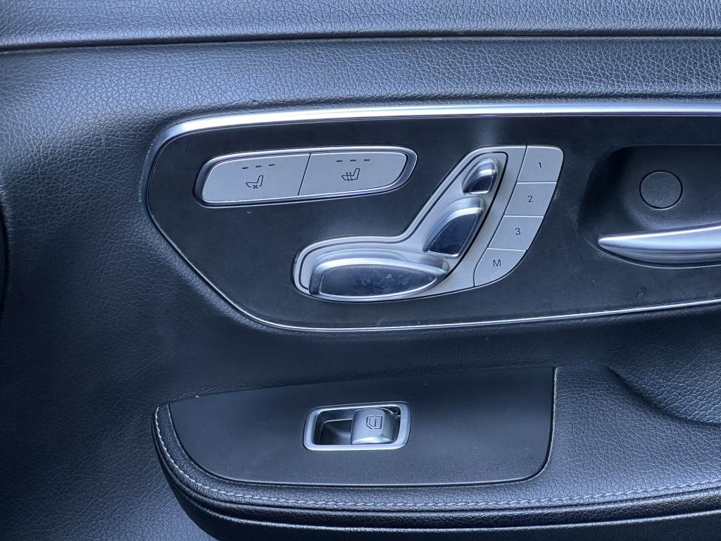 Mercedes-Benz V 250 4Matic LANG AVANTGARDE AMG LINE Burmester - Avtomobil: slika 4 Mercedes-Benz V 250 4Matic LANG AVANTGARDE AMG LINE Burmester - Avtomobil: slika 4