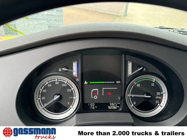 DAF XF 410 FA 4x2, Fahrschule, 2x AHK, 6 Sitze - Tovornjak s kesonom: slika 4 DAF XF 410 FA 4x2, Fahrschule, 2x AHK, 6 Sitze - Tovornjak s kesonom: slika 4