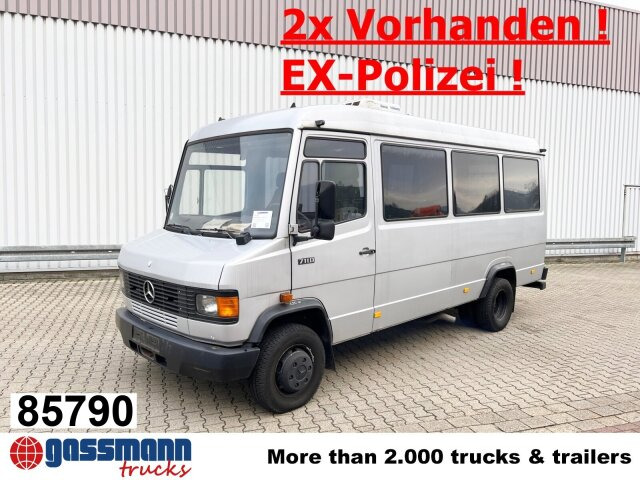 Mercedes-Benz 711 D-KA 4x2, Standklima, 11-Sitze, 2 x on stock - Minibus, Potniški kombi: slika 1 Mercedes-Benz 711 D-KA 4x2, Standklima, 11-Sitze, 2 x on stock - Minibus, Potniški kombi: slika 1