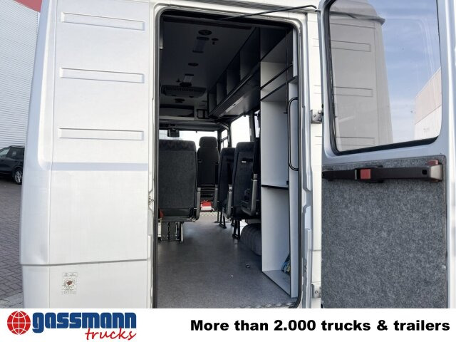 Minibus, Potniški kombi Mercedes-Benz 711 D-KA 4x2, Standklima, 11-Sitze, 2 x on stock: slika 7 Minibus, Potniški kombi Mercedes-Benz 711 D-KA 4x2, Standklima, 11-Sitze, 2 x on stock: slika 7