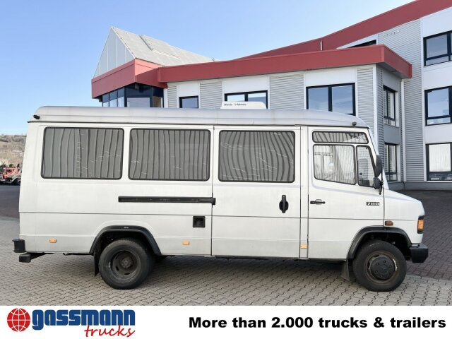 Minibus, Potniški kombi Mercedes-Benz 711 D-KA 4x2, Standklima, 11-Sitze, 2 x on stock: slika 11 Minibus, Potniški kombi Mercedes-Benz 711 D-KA 4x2, Standklima, 11-Sitze, 2 x on stock: slika 11