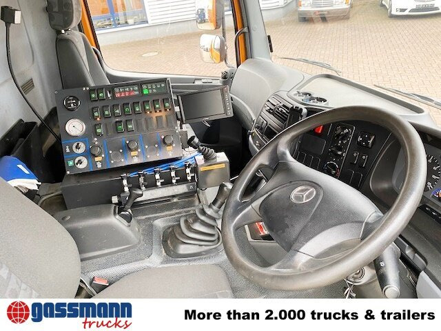 Mercedes-Benz Atego 1324 4x2, Kehrmaschine Explorer 8 - Vozilo za pometanje: slika 2 Mercedes-Benz Atego 1324 4x2, Kehrmaschine Explorer 8 - Vozilo za pometanje: slika 2