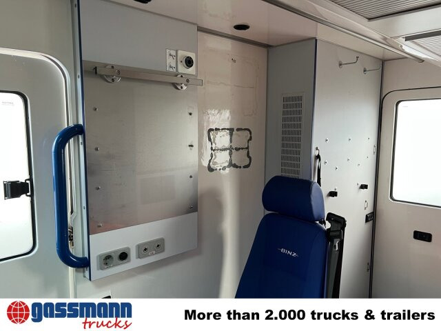 Mercedes-Benz Sprinter 313 CDI 4x2, Rettungswagen - Furgon: slika 4 Mercedes-Benz Sprinter 313 CDI 4x2, Rettungswagen - Furgon: slika 4