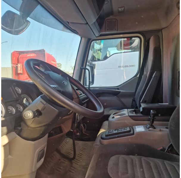 DAF LF 4x2 Box - Hybrid - Not starting - Tovornjak zabojnik: slika 3 DAF LF 4x2 Box - Hybrid - Not starting - Tovornjak zabojnik: slika 3