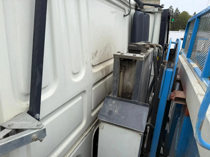 Tovornjak prekucnik DAF XF 510 Ginaf 8x4*4 - Tipper - Euro 6 - Steering axle - Steel front suspension: slika 11