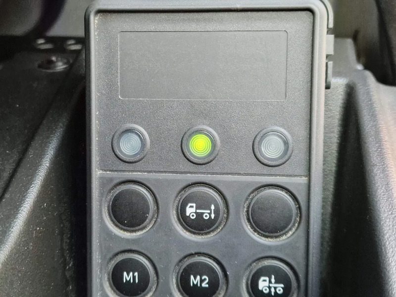 Tovornjak zabojnik Iveco Eurocargo 75-190 Isotherm box - Zepro loadlift - Low KM - Airco - Euro 6: slika 17