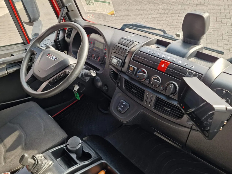 Tovornjak zabojnik Iveco Eurocargo 75-190 Isotherm box - Zepro loadlift - Low KM - Airco - Euro 6: slika 15