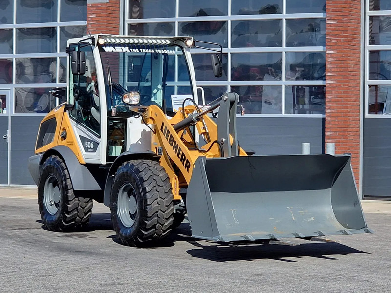 Liebherr L506 compact - New - Bucket + pallet forks - 46 KW - Bager na kolesih: slika 1 Liebherr L506 compact - New - Bucket + pallet forks - 46 KW - Bager na kolesih: slika 1