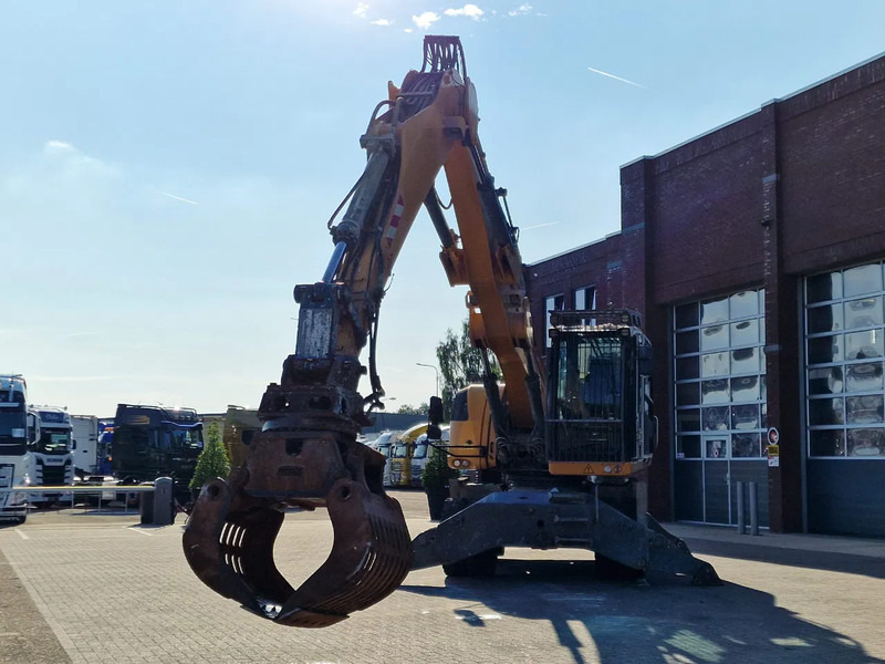 Liebherr LH24M / LH 24 M - 2019 - 8878 hours - Full option - Grijper - Bager za prekladanje primarnih/ Sekundarnih surovin: slika 4 Liebherr LH24M / LH 24 M - 2019 - 8878 hours - Full option - Grijper - Bager za prekladanje primarnih/ Sekundarnih surovin: slika 4
